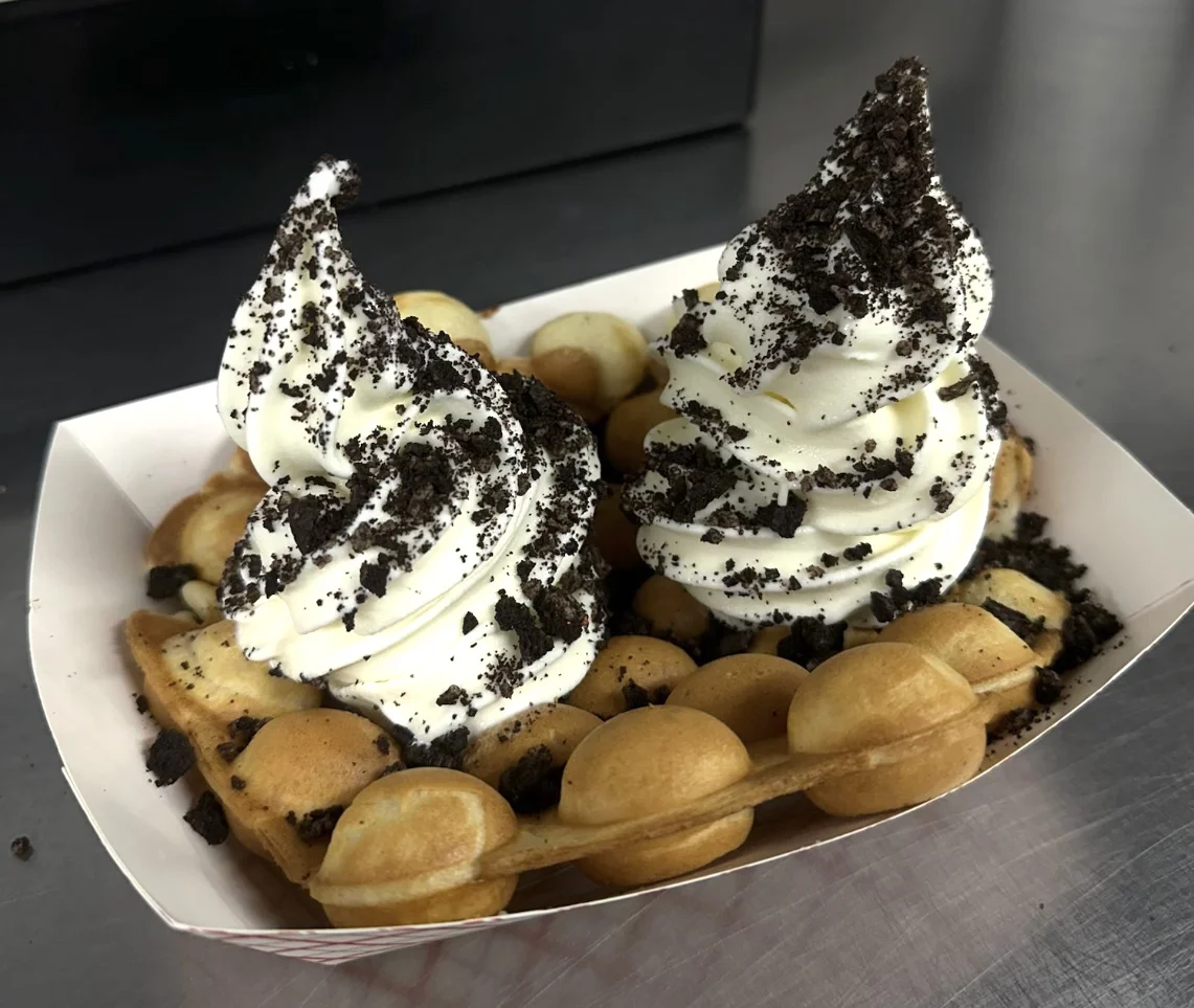 Lactantia premium swirl soft serve